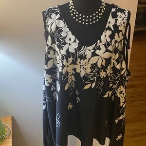 Floral Black and White Women's Top